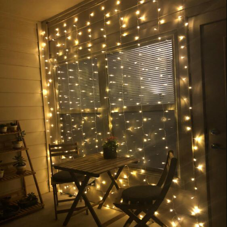 LED-gardinljus 3 x 3 meter – USB-fjärrstyrt vattenfallslinga med 300 LED-lampor